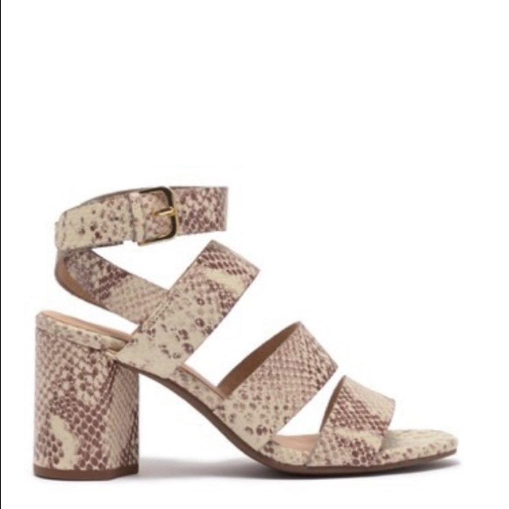 Seychelle size 8 heel